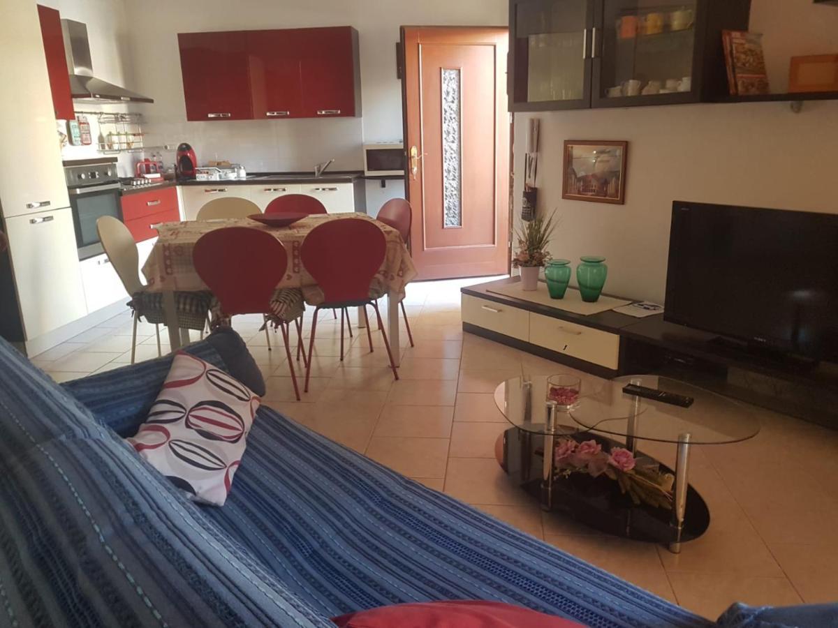 Alma House Apartment Porto Torres Exterior photo